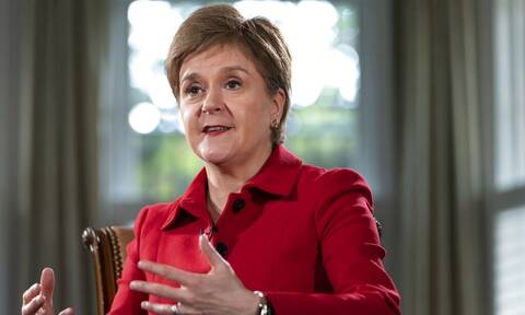 Βρετανία: Η πρωθυπουργός της Σκωτίας υπόσχεται δισεκατομμύρια σε επενδύσεις για την ανεξαρτησία