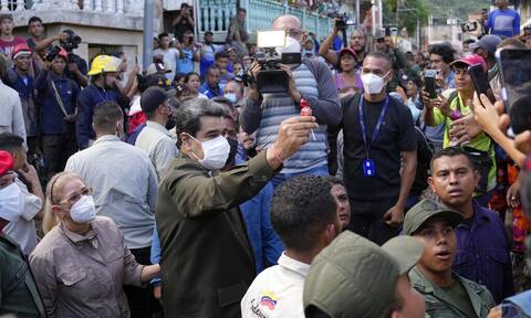 Κατολισθήσεις στη Βενεζουέλα: Ο Μαδούρο μιλά για 100 νεκρούς στη Λας Τεχερίας