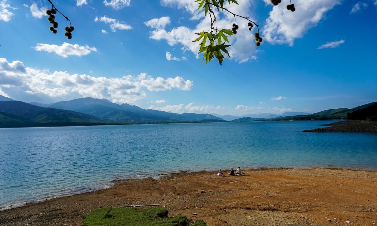 Λίμνη Πλαστήρα: Ο απόλυτος προορισμός του φθινοπώρου