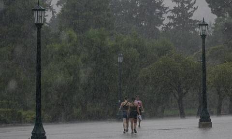 Έκτακτο δελτίο ΕΜΥ: Ραγδαία επιδείνωση του καιρού με ισχυρές βροχές και καταιγίδες