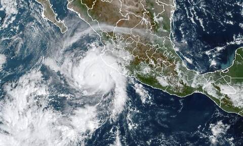 Μεξικό: Τρεις νεκροί από την τροπική καταιγίδα Ρόσλιν (video)