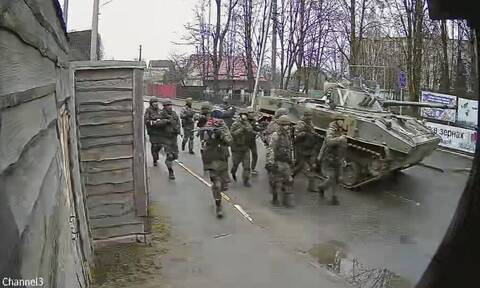 Νέο μέτωπο για το Κίεβο: Αναπτύσσει στρατό στα σύνορα με τη Λευκορωσία