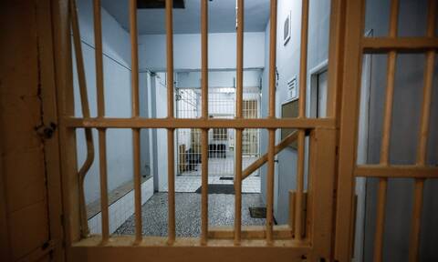 Σεπόλια: Με πολλά μετρητά στη φυλακή ο Μίχος - Άλλαξε 2 φορές κελί
