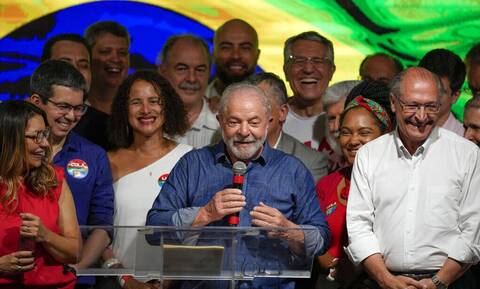 Βραζιλία: Άγγιξε την ανατροπή ο Μπολσονάρου - Νέος πρόεδρος ο Λούλα