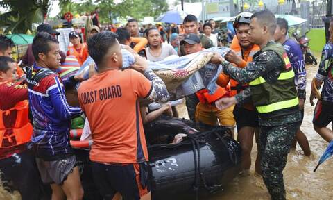 Φιλιππίνες: Τους 98 έφτασαν οι νεκροί από την τροπική καταιγίδα Νάλγκε