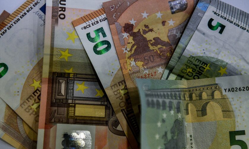 Επιταγή ακρίβειας: Ποιοι οι δικαιούχοι - Πότε θα πληρωθούν τα 250 ευρώ
