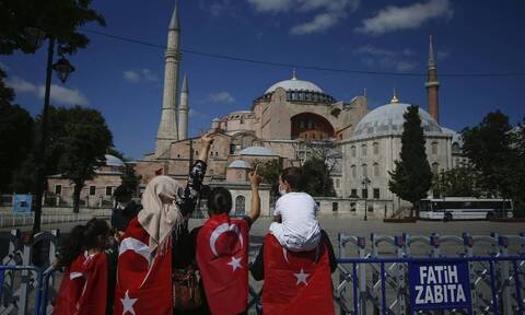Ερντογάν: «Κάναμε την Αγ. Σοφία τζαμί κατά της παγκόσμιας κηδεμονίας»