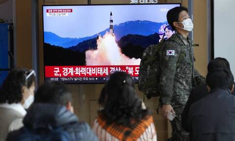 Στα ύψη η ένταση: Η Βόρεια Κορέα εκτόξευσε τουλάχιστον 10 πυραύλους