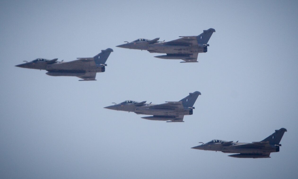 Πολεμική Αεροπορία: Rafale και F-16 στην Αθήνα – Γιατί θα πετάξουν πάνω από την πρωτεύουσα