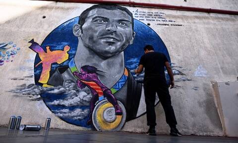 Ο street artist πίσω από το γκράφιτι του Αλέξανδρου Νικολαΐδη μιλά στο Newsbomb.gr