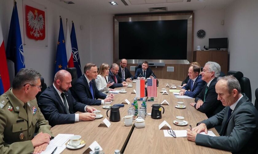 Ο Ντούντα συναντήθηκε με τον επικεφαλής της CIA στη Βαρσοβία