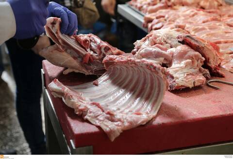 Αυξήθηκαν οι τιμές στο κρέας - «Λουκέτο» σε κτηνοτροφικές μονάδες