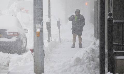 Νέα Υόρκη: Τρεις νεκροί από τη σφοδρή χιονοθύελλα - Χιόνι 2 μέτρα