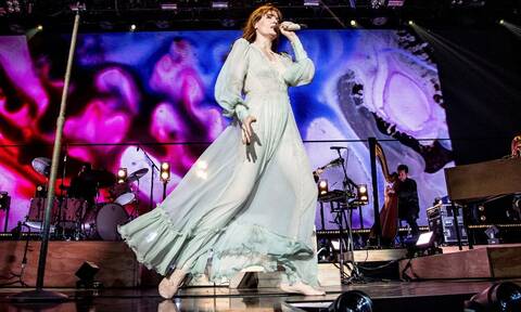 H Florence Welch έσπασε το πόδι της:Αναβάλλεται η περιοδεία του γκρουπ