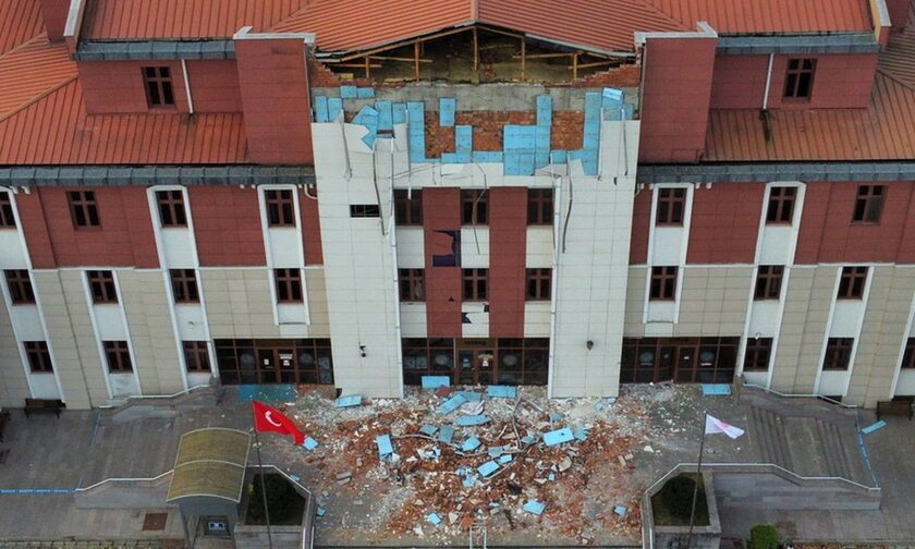 Τουρκία: Βίντεο από το χτύπημα του σεισμού - Στους 50 οι τραυματίες