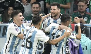Μουντιάλ 2022: Προκρίθηκε η Γαλλία, ζωντανή με «μάγο» Μέσι η Αργεντινή