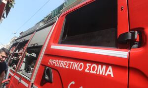 Κολωνός: Διασωληνωμένος ο 5χρονος από τη φωτιά σε διαμέρισμα
