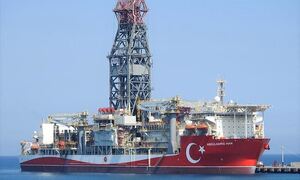 Προβληματικό το τουρκικό πλωτό γεωτρύπανο - Έβγαλε μηχανική βλάβη