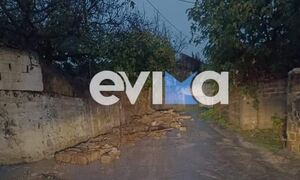 Εύβοια: Μετά τον σεισμό... πλημμύρες, εγκλωβισμοί και καταρρεύσεις τοιχίων από την κακοκαιρία