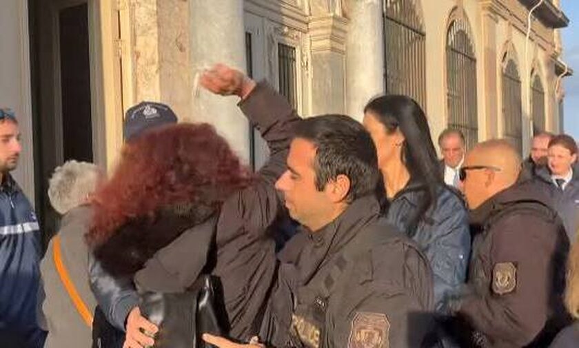 Μυτιλήνη - Ερατώ: Ξέσπασμα στο δικαστήριο για τον φονιά - «Αυτοκτόνα»