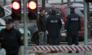 Συναγερμός στη Γερμανία: Επίθεση με μαχαίρι κοντά σε σχολείο