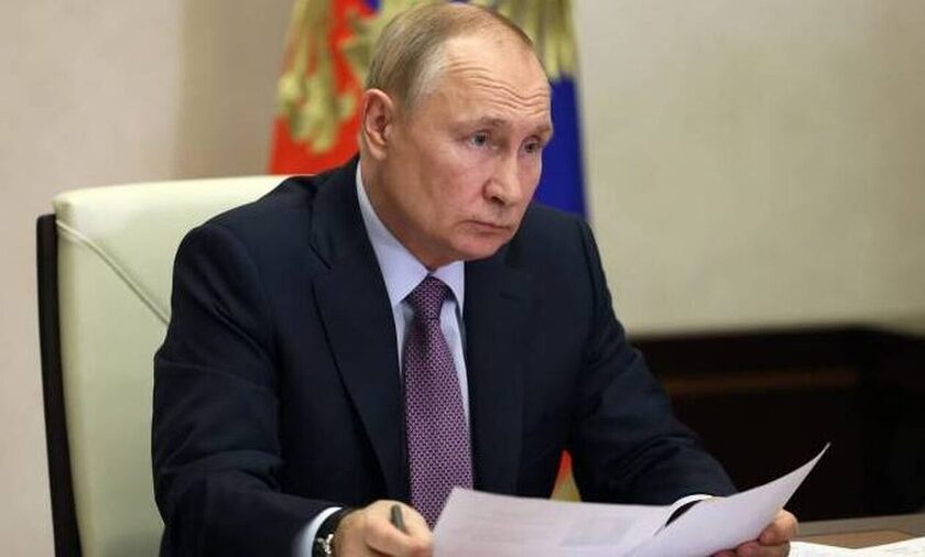 Ο Πούτιν υπέγραψε νόμο που απαγορεύει την «προπαγάνδα ΛΟΑΤΚΙ»