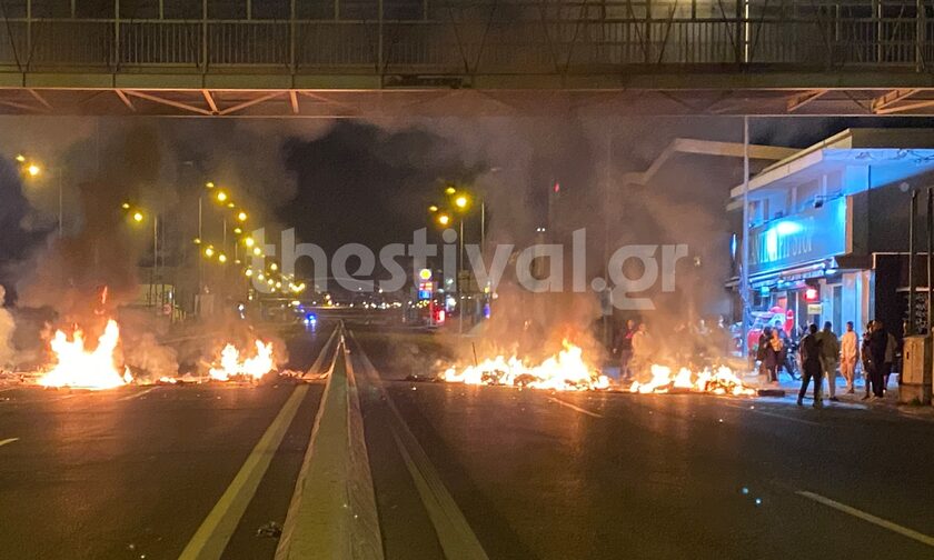 Θεσσαλονίκη: Ρομά έστησαν οδοφράγματα στην οδό Λαγκαδά