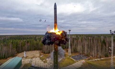 «Βρυχάται» η Ρωσία: Επιδεικνύει πανίσχυρο πύραυλο - Το μήνυμα στη Δύση