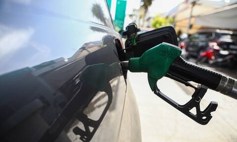 Καύσιμα: «Ανάσα» από την σημαντική υποχώρηση των τιμών