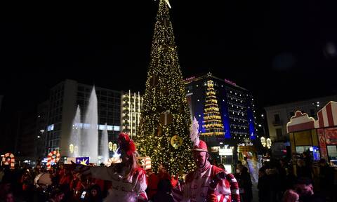 Αθήνα: Εγκαίνια για το Christmas Market στην πλατεία Ομονοίας