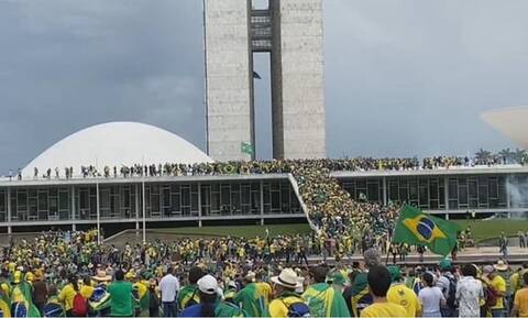 Βραζιλία: Εισβολή υποστηρικτών του Μπολσονάρο στο Κογκρέσο