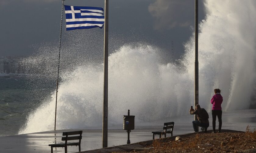 Κακοκαιρία: Δύο βαρομετρικά χαμηλά φέρνουν έντονα φαινόμενα στην Ελλάδα