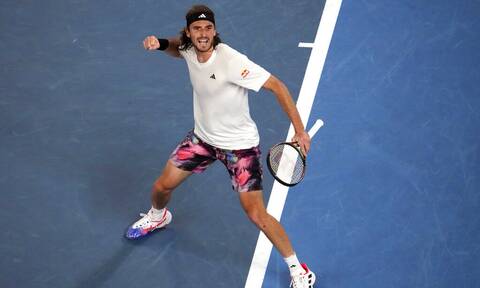 Στέφανος Τσιτσιπάς: Η επιβλητική εμφάνιση που τον έστειλε στους «4» του Australian Open