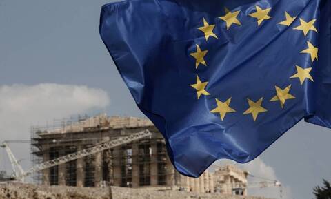 ΙΟΒΕ: Στο 5,2 η ανάκαμψη της ελληνικής οικονομίας για το 2022