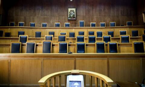 Ειδικό Δικαστήριο: Ο Καλογρίτσας ζητά την εξέταση του κινητού του για το sms