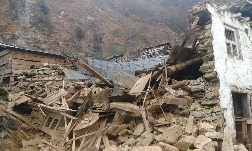 Σεισμός 5,6 Ρίχτερ στο Νεπάλ: Μία γυναίκα νεκρή - Έγινε αισθητός μέχρι το Νέο Δελχί