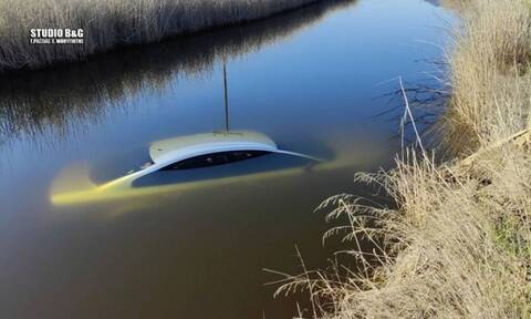 Αργολίδα: Εντοπίστηκε αυτοκίνητο μέσα στο ποτάμι του Ερασίνου