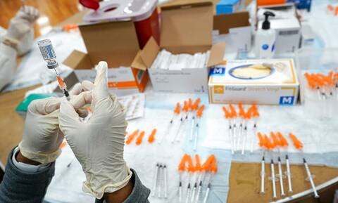 Κορονοϊός: Ένα ετήσιο εμβόλιο προτείνει ο FDA