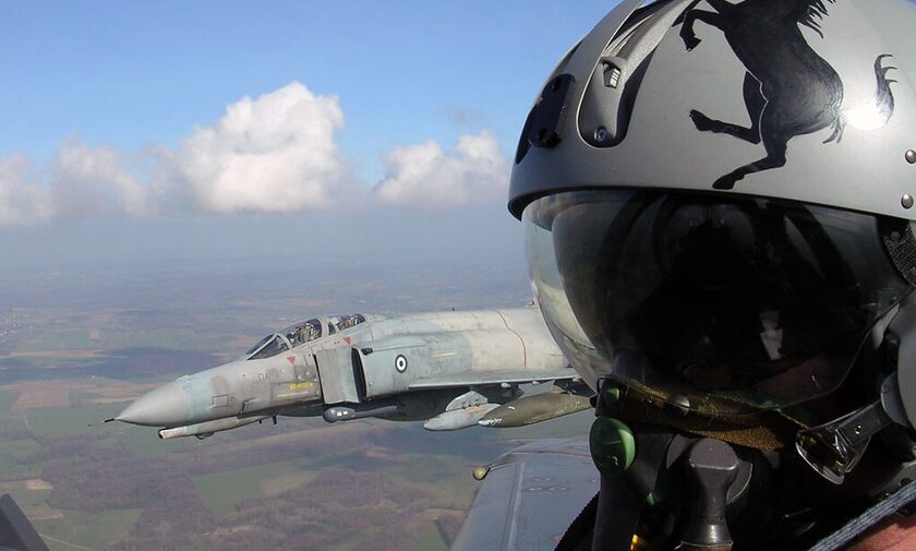 Πτώση F-4 Phantom: Αυτός είναι ο νεκρός συγκυβερνήτης - Θρήνος για τον Υποσμηναγό Μάριο Τουρούτσικα