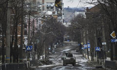 Πόλεμος στην Ουκρανία: Ρωσικές δυνάμεις περικυκλώνουν την ουκρανική πόλη Μπαχμούτ