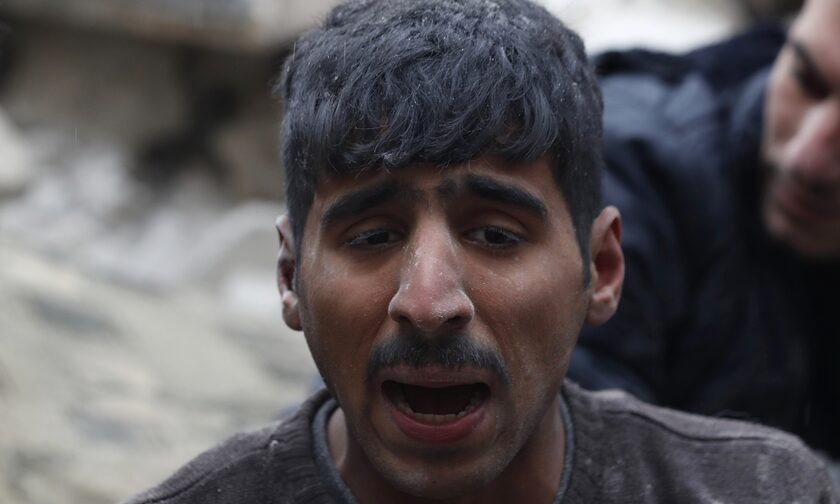 Σεισμός στην Τουρκία: Δραματικά ντοκουμέντα από την καταστροφή