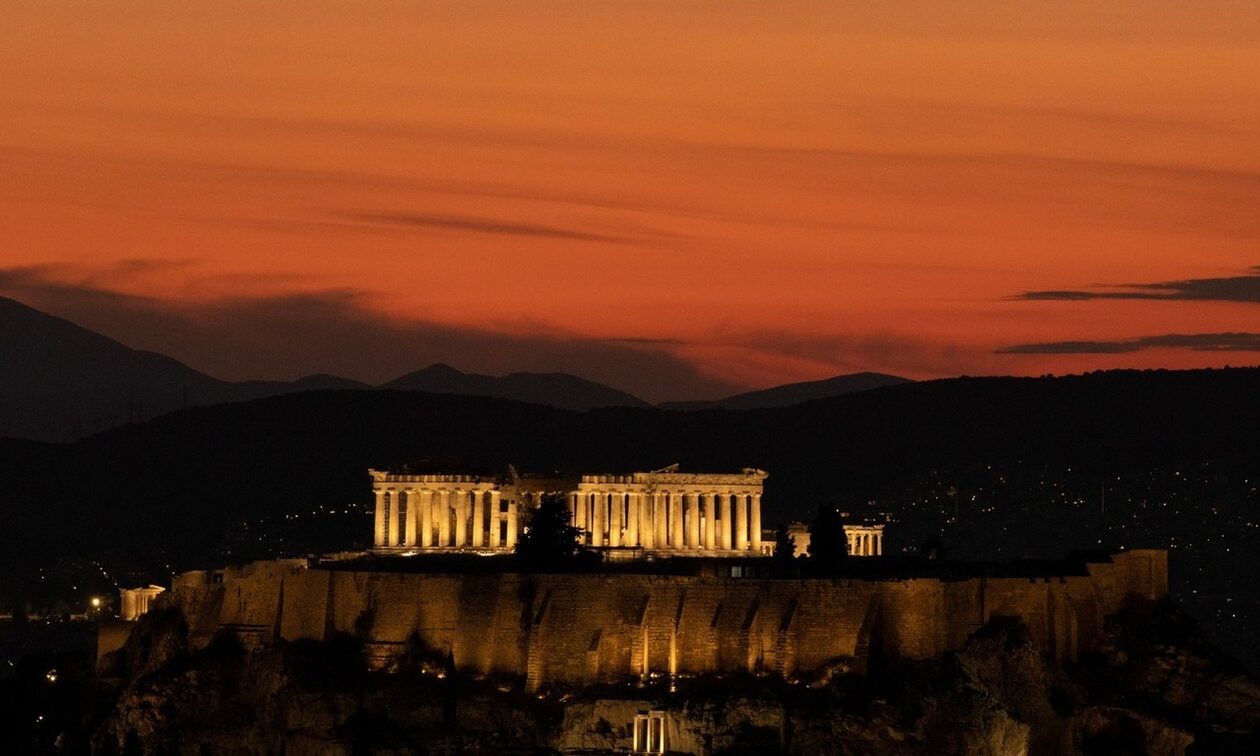 Η Αθήνα στις 10 πιο δημοφιλείς ευρωπαϊκές πόλεις για να γιορτάσετε τον Άγιο Βαλεντίνο