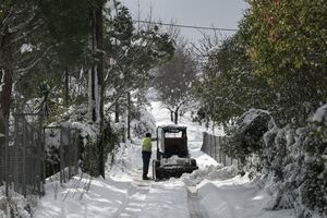 Κακοκαιρία Μπάρμπαρα: Νέες χιονοπτώσεις στα βόρεια της Αττικής - Έκτακτο δελτίο καιρού από την ΕΜΥ