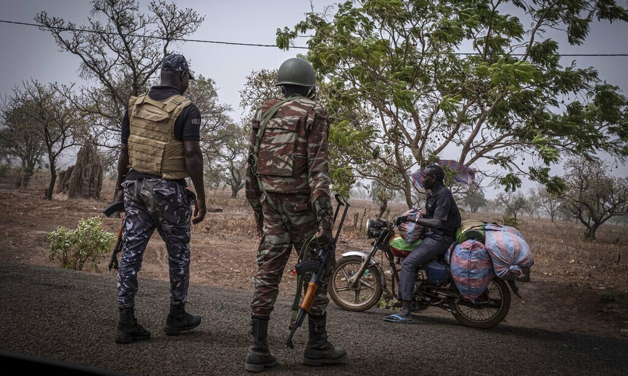 Μπουρκίνα Φάσο: Δεκάδες στρατιώτες σκοτώθηκαν σε ενέδρα τζιχαντιστών