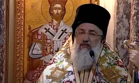 Δάκρυσε ο Αρχιεπίσκοπος Κρήτης για τα θύματα της τραγωδίας στα Τέμπη (vid)