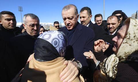 Τουρκία: Μπορεί ο Κιλιτσντάρογλου να «εκθρονίσει» τον Ερντογάν; Ο σεισμός και η σταθερή βάση πιστών