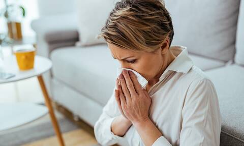 Σε έξαρση γρίπη και ιώσεις του αναπνευστικού - Πώς θα προστατευτούμε