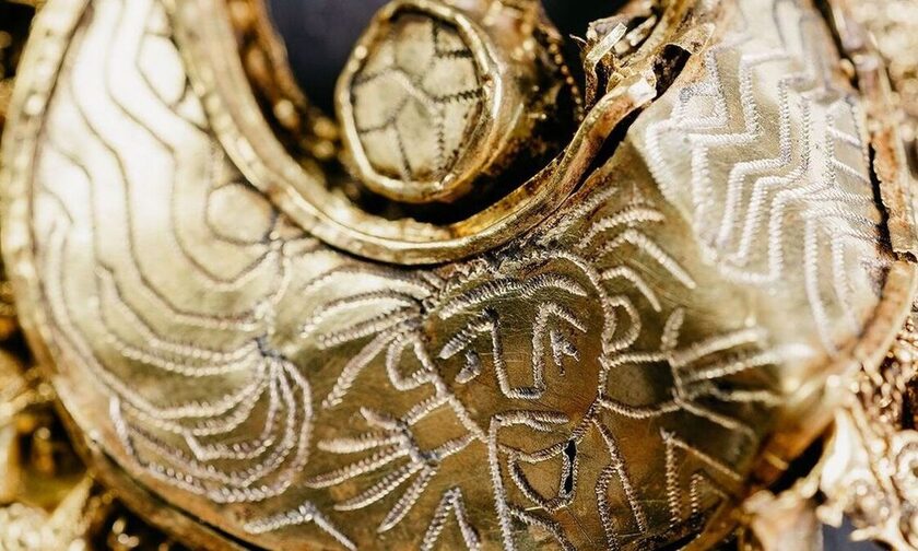 Σπουδαία ανακάλυψη μεσαιωνικού θησαυρού χιλίων ετών στην Ολλανδία με ανιχνευτή μετάλλων