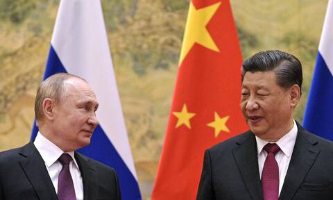 Politico: Γιατί ο Σι Τζινπίνγκ είναι ακόμη ο καλύτερος φίλος του Βλαντιμίρ Πούτιν