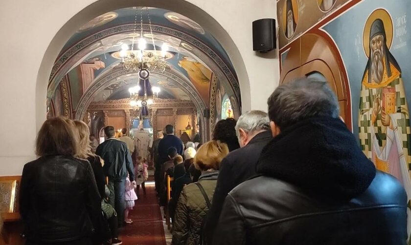Θεσσαλονίκη: Θεία λειτουργία και τρισάγιο στη μνήμη των θυμάτων των Τεμπών